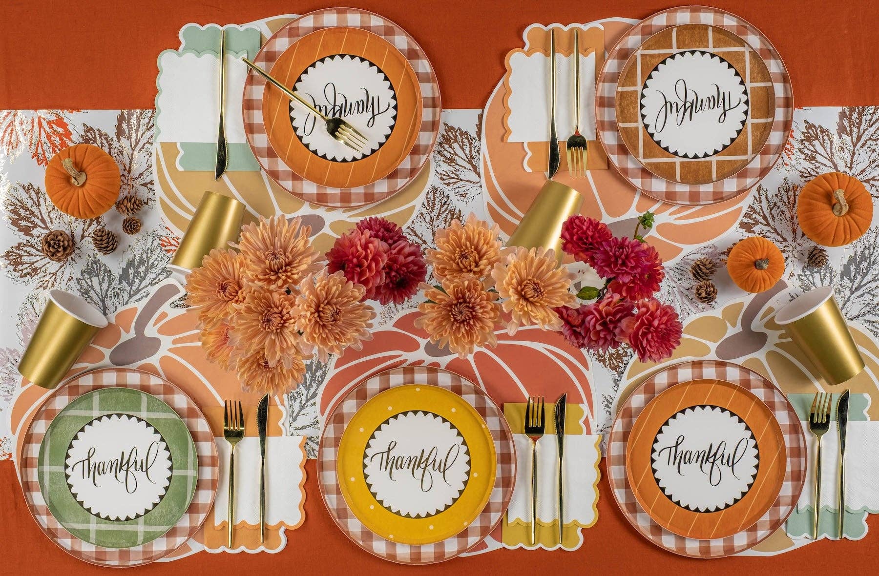 Earth Tone Scallop Guest Towels