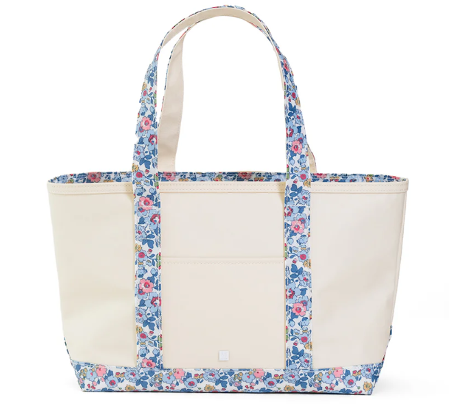 Medium Coated Tote by TRVL